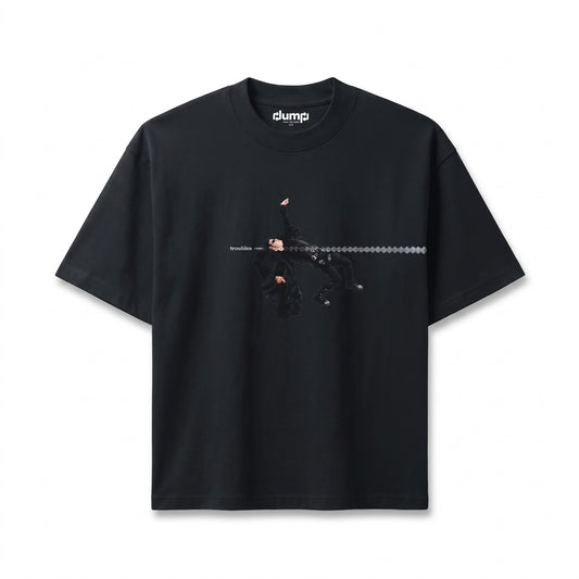 DODGING TROUBLES Oversize T-Shirt